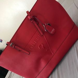 Red guess purse 👜❤️